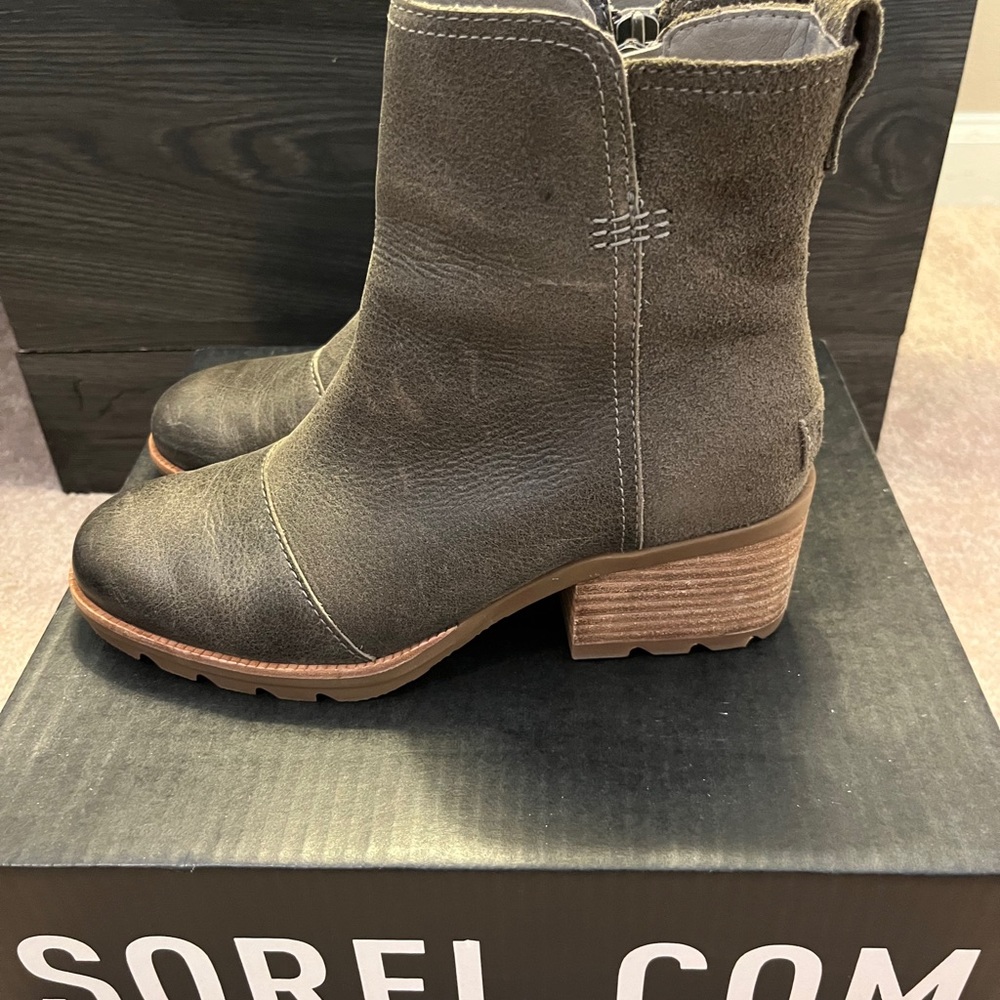 Sorel Army Green Boots